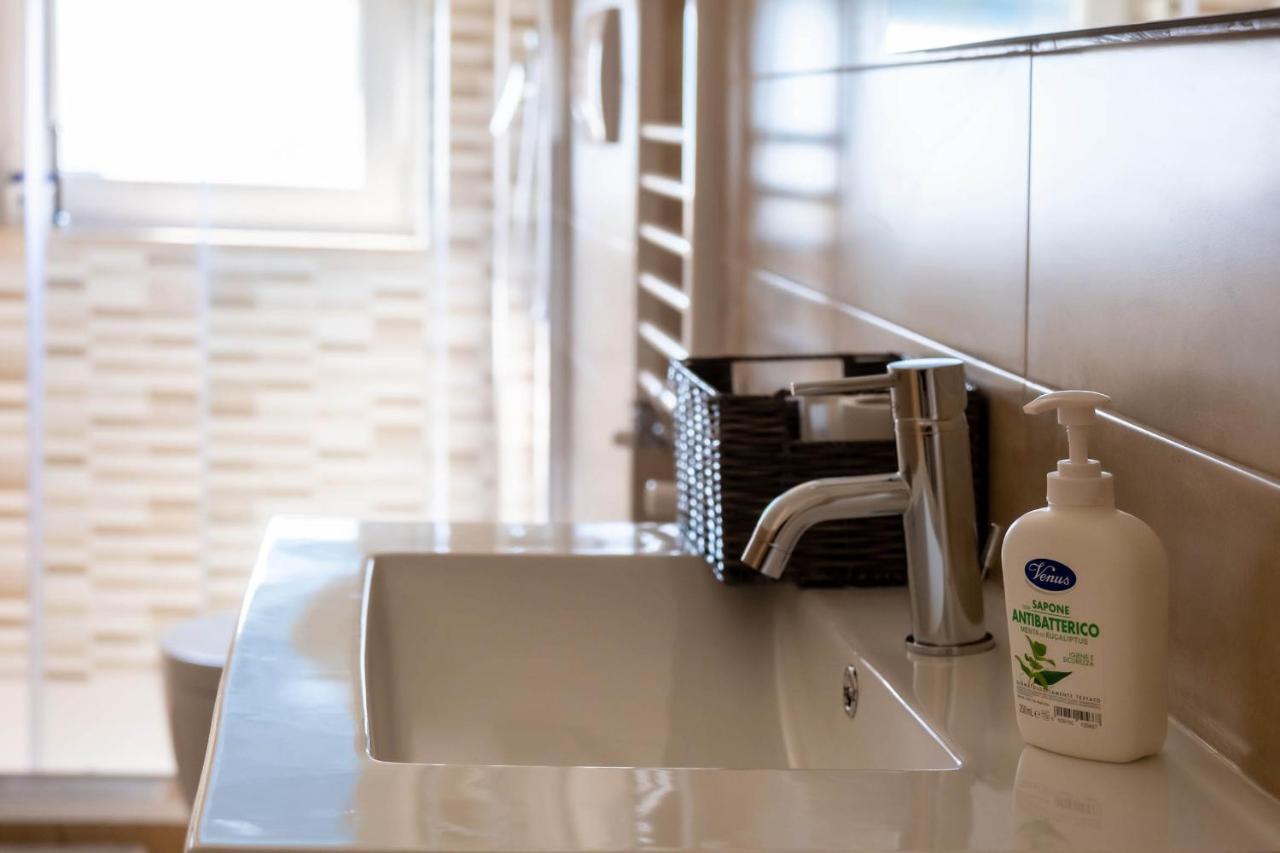 Fix You Apartment Fco Fiumicino Luaran gambar